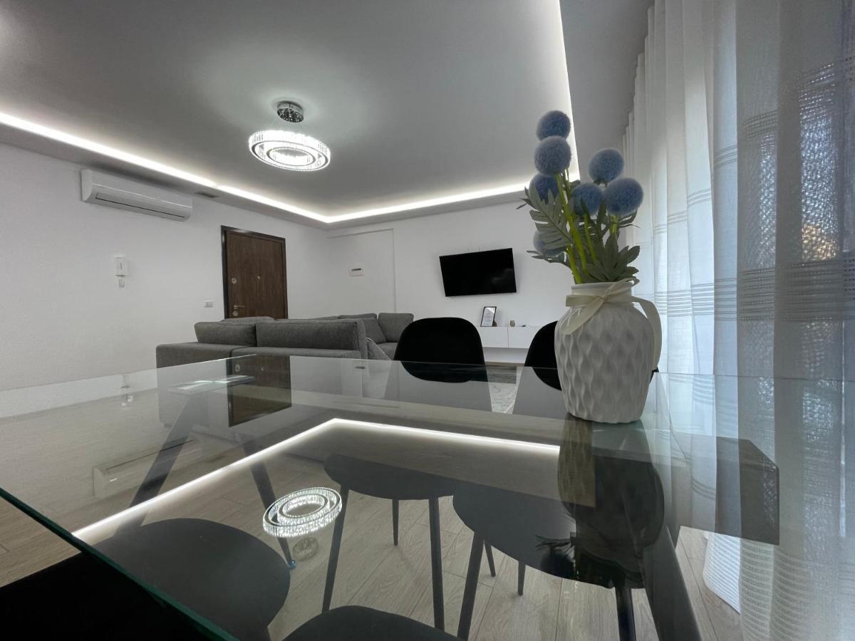 New Bazaar 2022 Apartment Тирана Екстериор снимка